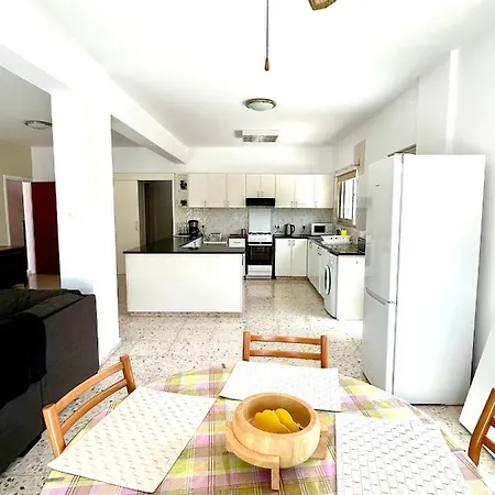 Himonas Apartment *