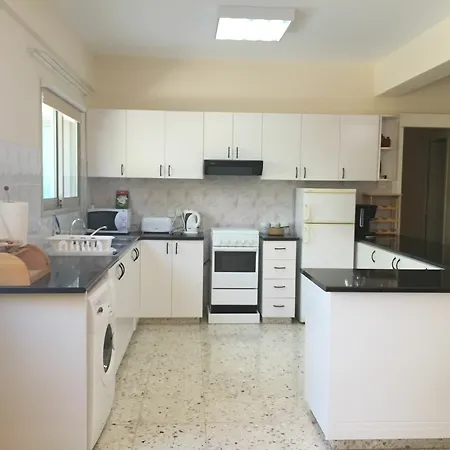 Apartment Himonas *