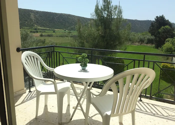 和魔娜斯公寓 公寓 皮斯索里